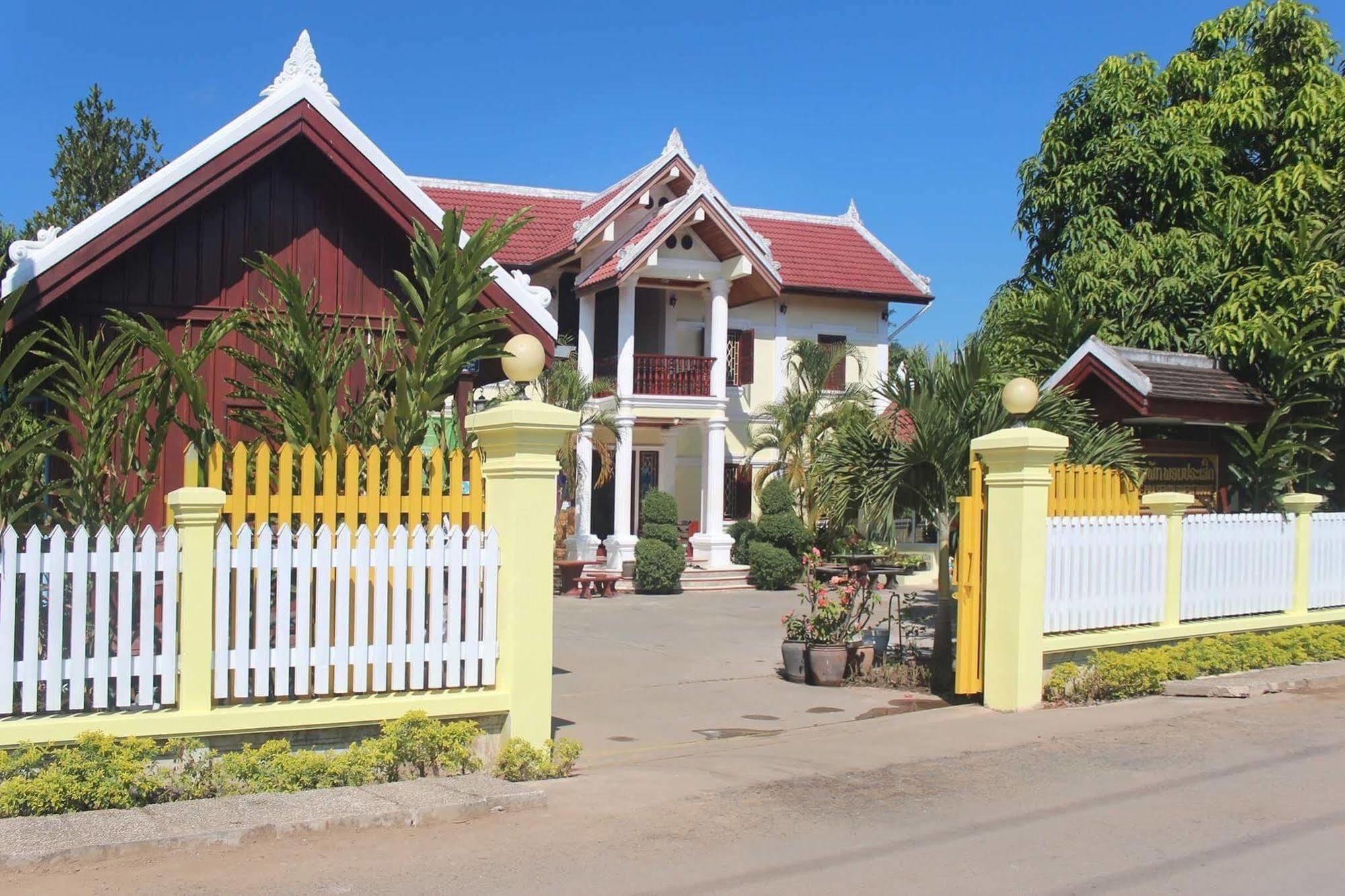 Phonepraseuth Guesthouse Luangprabang Kültér fotó